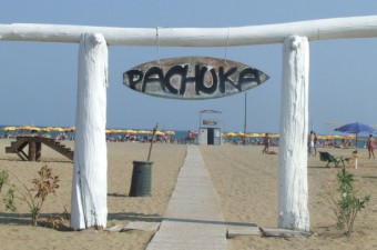 zoom_Pachuka - insegna spiaggia